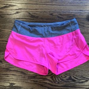 Lululemon running shorts size 6 pink
